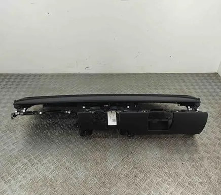 Tesla Model Y Dashboard 165930100A