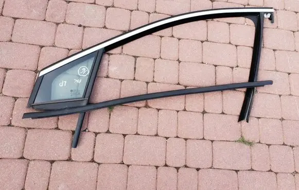 Opel Astra K Front windscreen/windshield window 