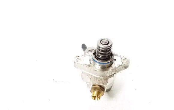 Audi A3 S3 8V Fuel injection high pressure pump 04E127026H