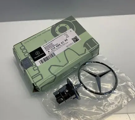 Mercedes-Benz E W211 Manufacturer badge logo/emblem A2108800186 2108800186