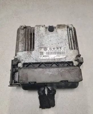 Volkswagen PASSAT B7 Engine control unit/module 03L907309AE 0281017946