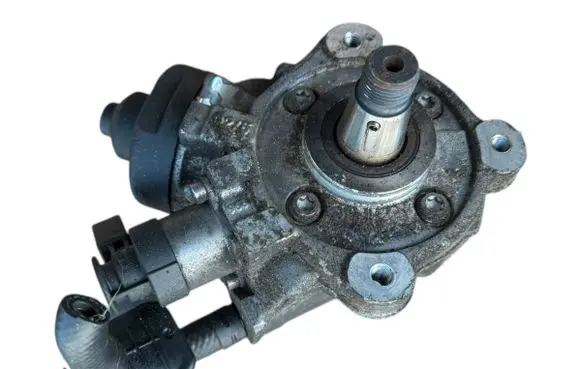 Volkswagen Caddy Fuel injection high pressure pump 0445010514 03L130755D 10030814