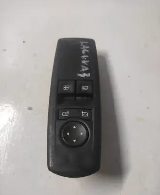 Renault Laguna III Electric window control switch 809610004