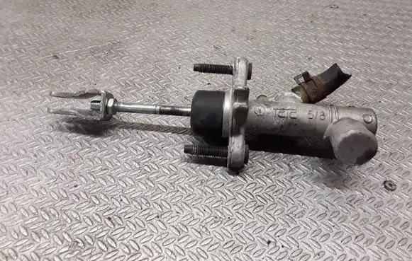 KIA Rio Clutch slave cylinder