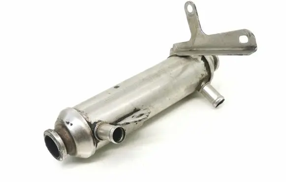 Opel Zafira B EGR valve cooler 55203716