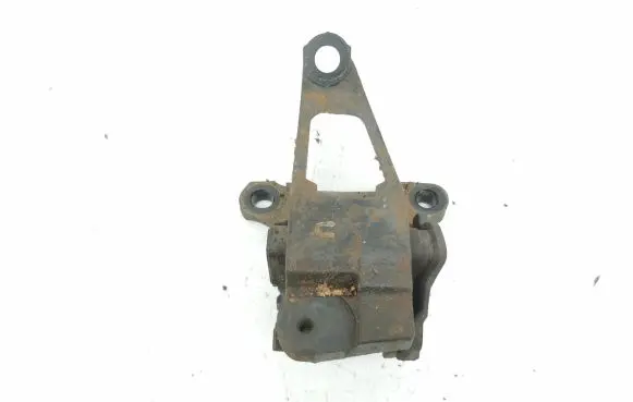 Mazda 6 Engine mount bracket
