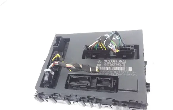 Mercedes-Benz B W245 Comfort/convenience module A1695454332 5DK00872816