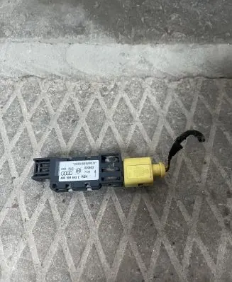 Audi A6 S6 C5 4B Airbag deployment crash/impact sensor 4B0959643E 020603 0232H0BWMCJY