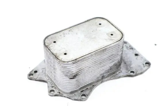Audi A4 S4 B7 8E 8H Oil filter mounting bracket 059117021J 059117021F 059117021H