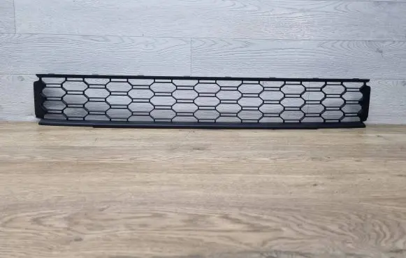 Front bumper lower grill