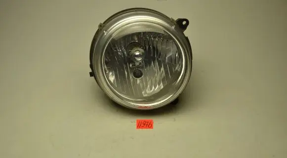 Jeep Cherokee III KJ Headlight/headlamp 3304815534