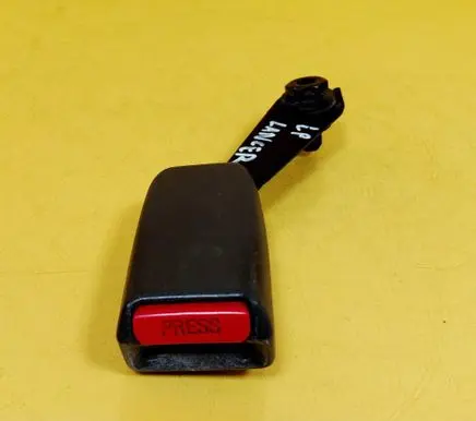 Mitsubishi Lancer Front seatbelt buckle 