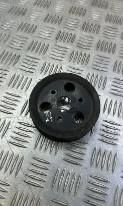 KIA Sportage Water pump pulley 