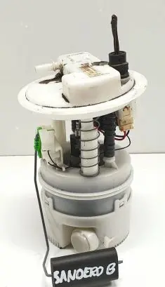 Dacia Sandero Fuel injection high pressure pump 0974690990202