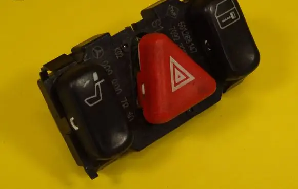 Mercedes-Benz C W202 Hazard light switch 2028207810