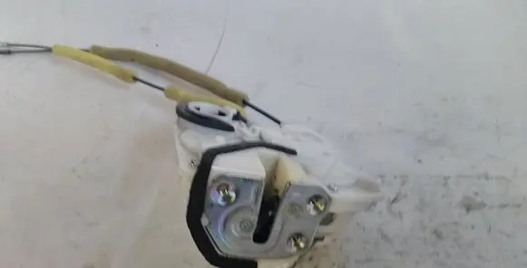 Mazda 2 Front door lock G26C 8J17C0356