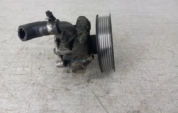 Volkswagen Sharan Power steering pump 98VN3A674AA