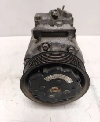 Volkswagen Touran I Air conditioning (A/C) compressor (pump) 1K0820803J 7SEU16C 4472209353