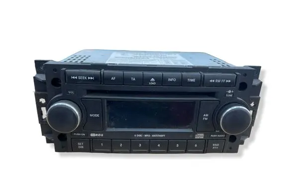 Jeep Grand Cherokee (WK) Radio/CD/DVD/GPS head unit P05064363AA