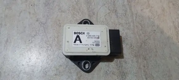Toyota Avensis T270 ESP acceleration yaw rate sensor 0265005719