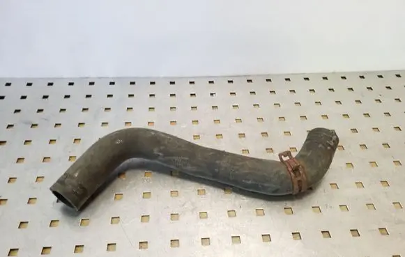 Nissan Note (E11) Engine coolant pipe/hose