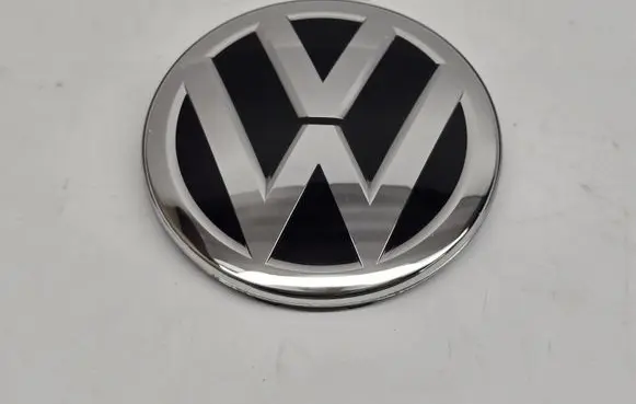 Volkswagen Polo VI Manufacturer badge logo/emblem 2GA853601