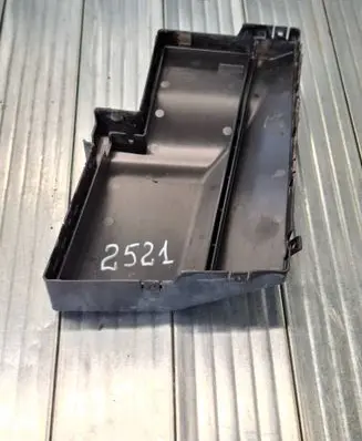 Volvo V40 Fuse box cover 31337532