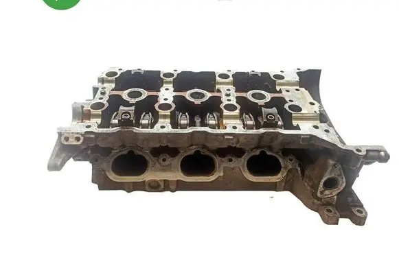 Mercedes-Benz R W251 Engine head R2720162201 3321206