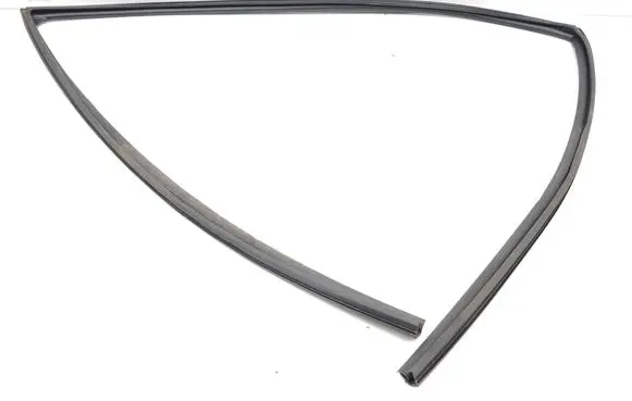 Toyota Prius (XW30) Rubber seal front door window/glass