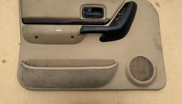 Jeep Cherokee XJ Front door card panel trim 55235985AC 5EM511K5AG