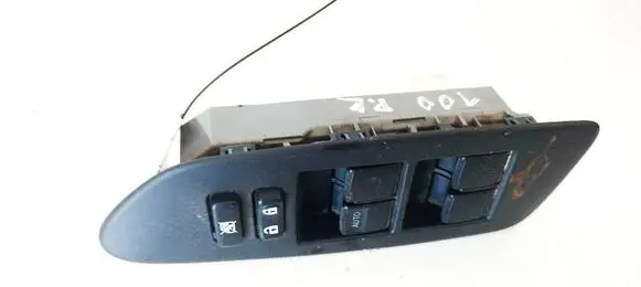 Toyota Auris 150 Electric window control switch 7423202550