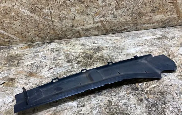 Mercedes-Benz CL C216 Fender end trim A2168890525
