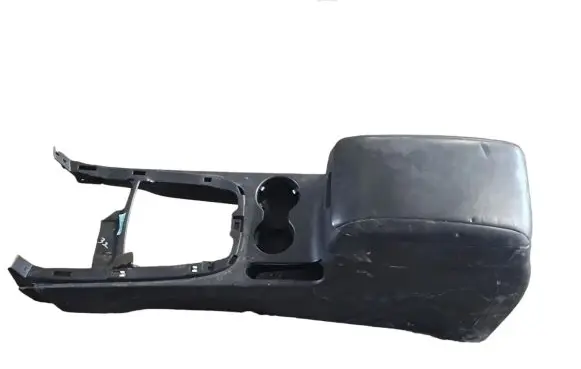 Hyundai Santa Fe Armrest 846812B100