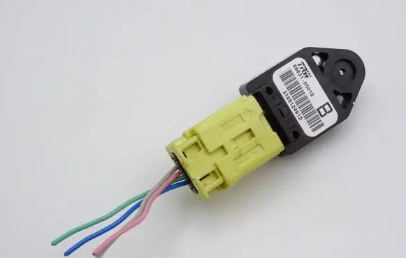 Toyota Avensis T250 Airbag deployment crash/impact sensor 8983105010