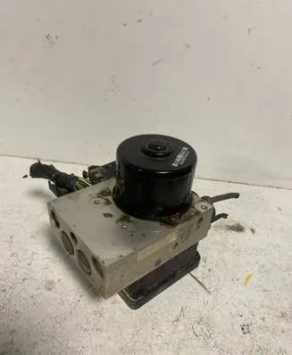 Volvo V70 ABS Pump 30643982 P30643979 5WK84034