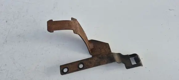 Audi A6 S6 C6 4F Fuel pump bracket 09130407C