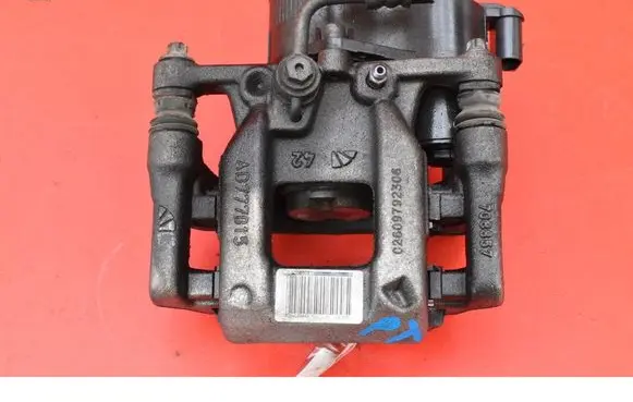 Peugeot 5008 Rear brake caliper 9819060980