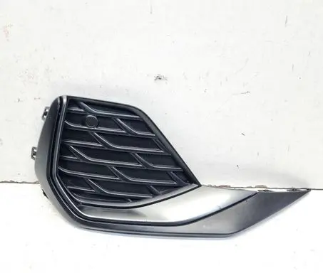 Audi A3 8Y Front bumper lower grill 8Y0807682H