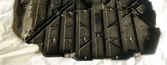 Honda Insight Engine splash shield/under tray 74645tm8a 74645-tm8-a