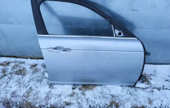 Jaguar XJ X350 Front door
