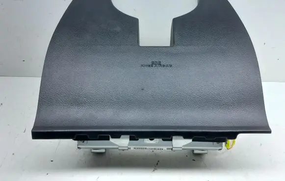 Knee airbag