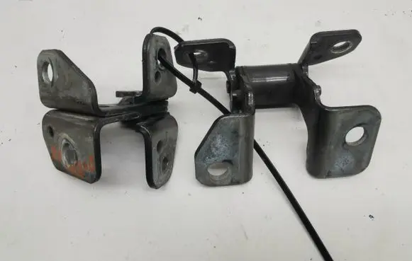 Dodge Durango Front door hinge set 661AC