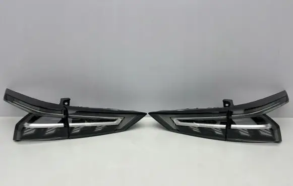 Nissan Qashqai J12 Rear/tail lights 26555HN25A