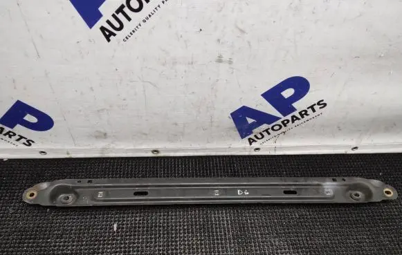 Citroen DS5 Bottom radiator support slam panel 