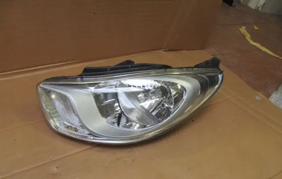Hyundai i10 Headlight/headlamp 921010X1