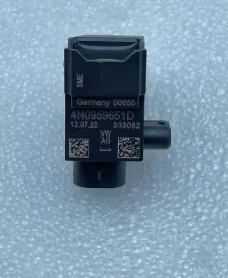 Porsche Cayenne (9Y0 9Y3) Airbag deployment crash/impact sensor 4N0959651D 933082