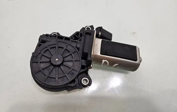 Audi A8 S8 D4 4H Rear door soft close latching motor 4F0837060