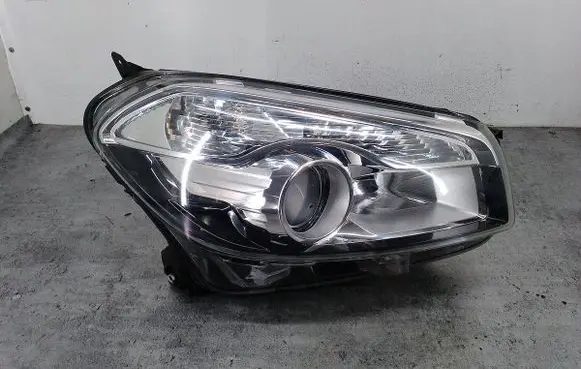 Nissan Qashqai+2 Headlight/headlamp 26010BR00B
