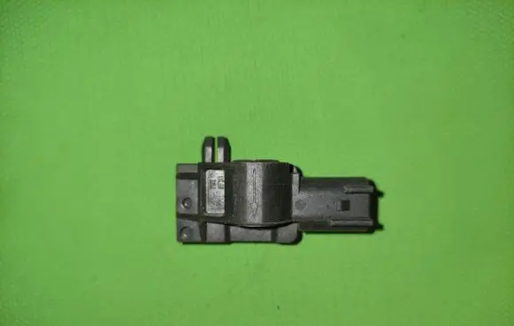 Volvo V70 Airbag deployment crash/impact sensor 31264395