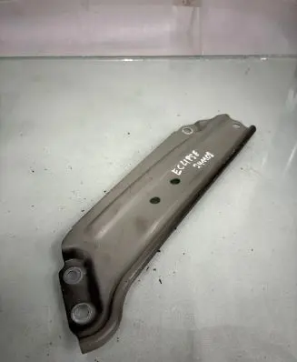 Mitsubishi Eclipse Cross Fender mounting bracket